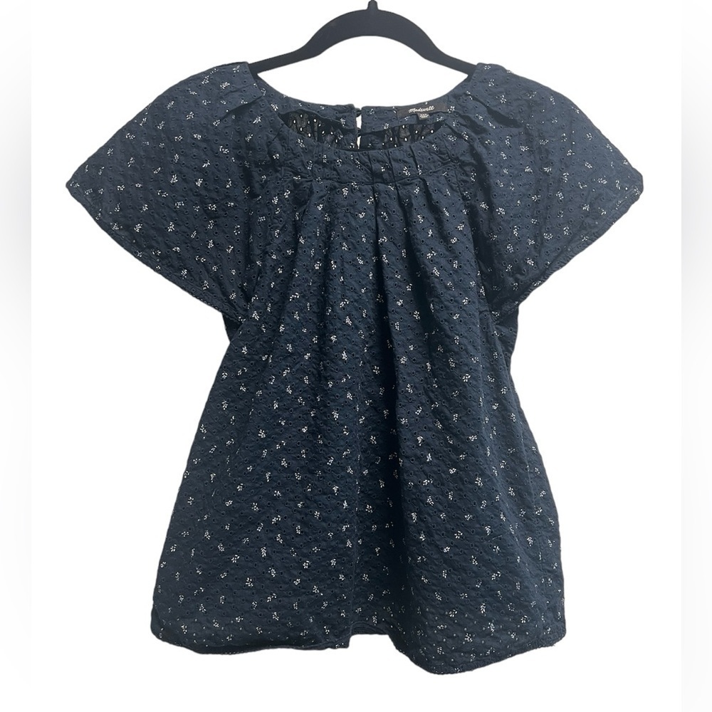 MADEWELL Women’s Embroidered Flutter-Sleeve Top in Berry Stems - size XXS.